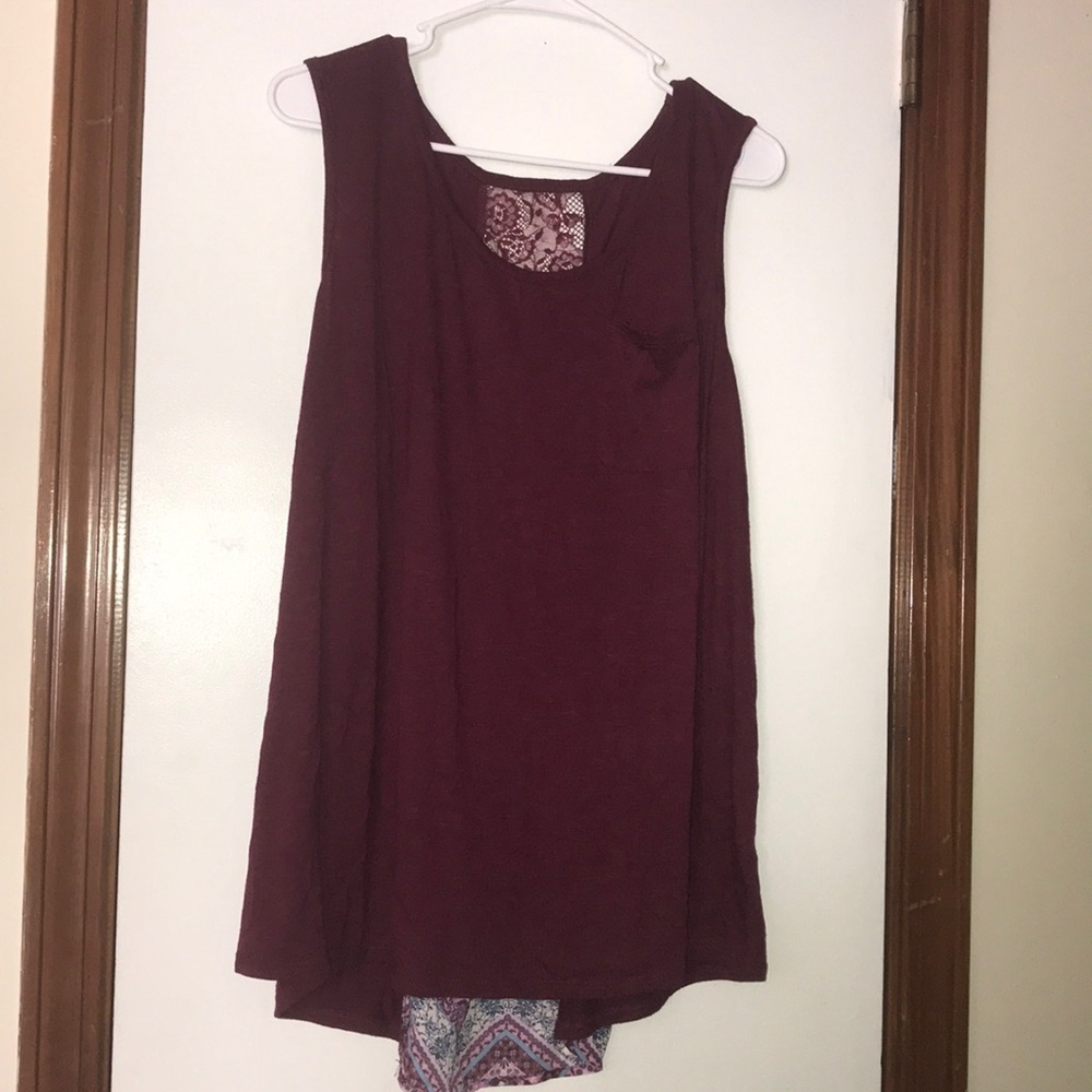 High-Low Sleeveless Blouse